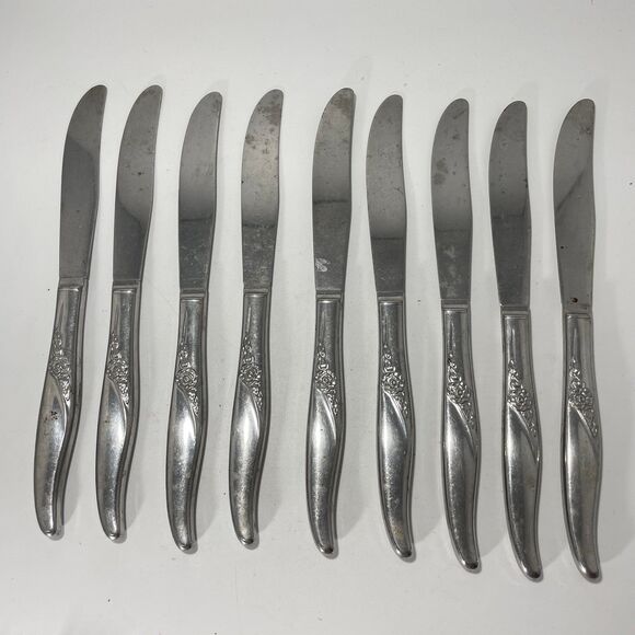 Lot of 9 Oneida Wm A Rogers Premier La Rose Stainless Dinner Knives 8.5” - Picture 1 of 8